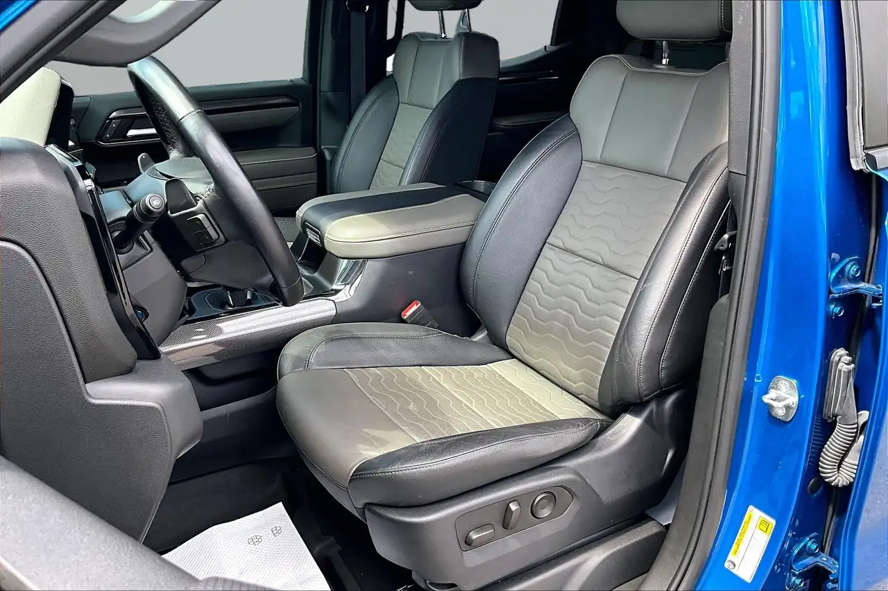 Chevrolet Silverado 1500 - Image 14