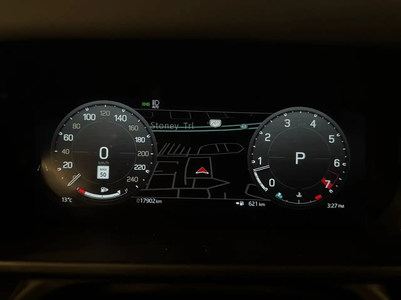 Land Rover Defender - Image 22
