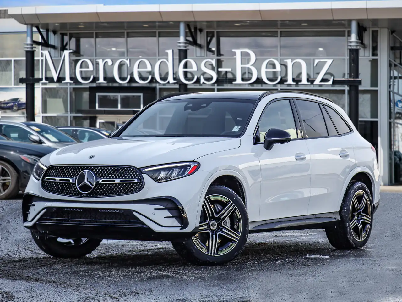 Mercedes-Benz GLC - Image 32