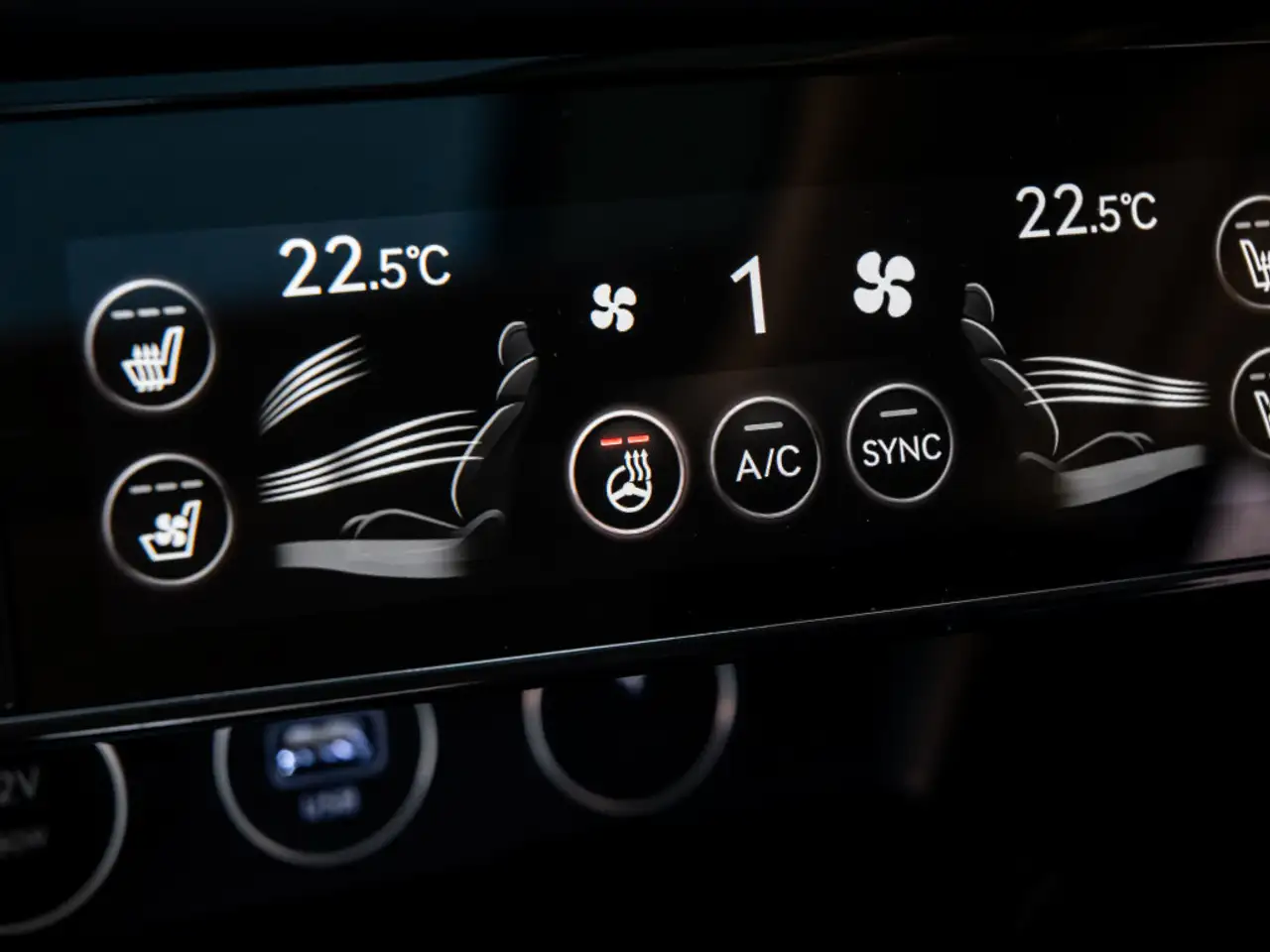 Genesis G70 - Image 25