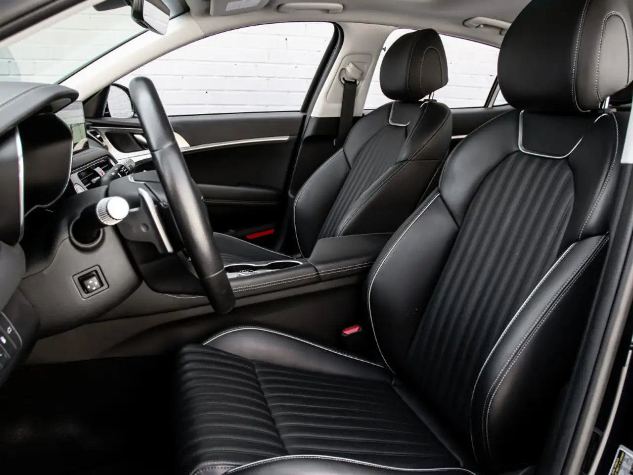 Genesis G70 - Image 10