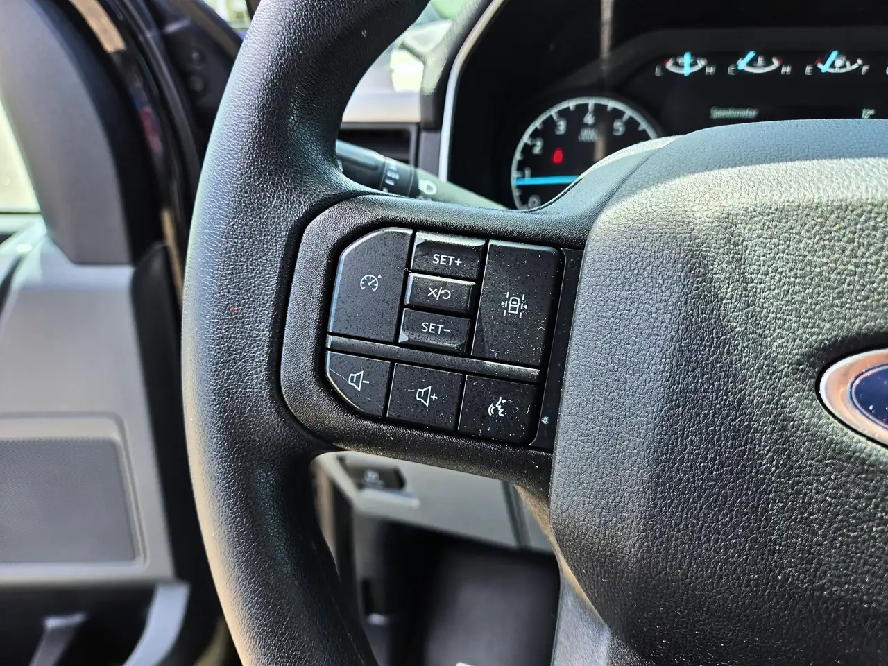 Ford F-150 - Image 15
