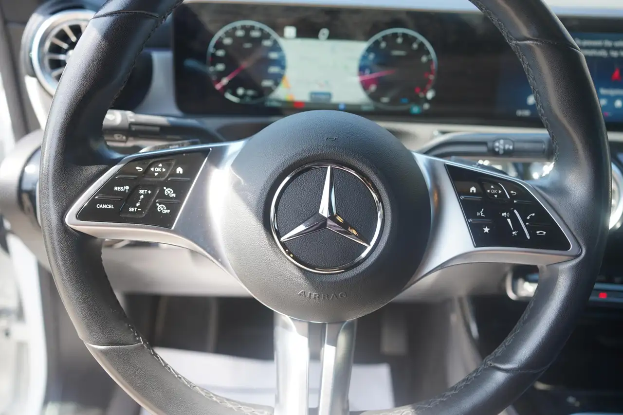 Mercedes-Benz CLA - Image 19