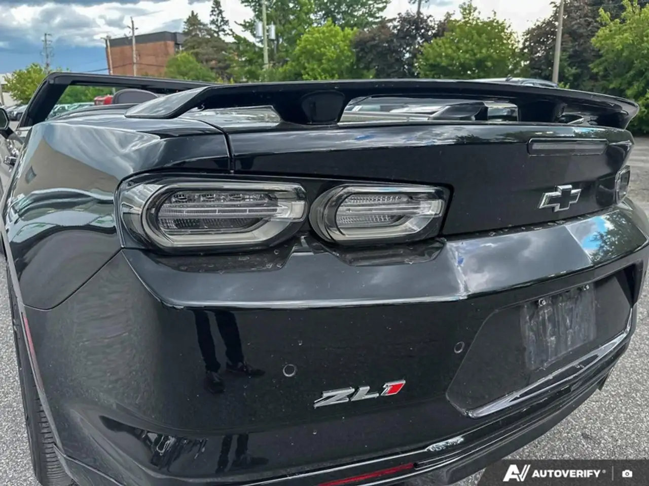 Chevrolet Camaro - Image 9