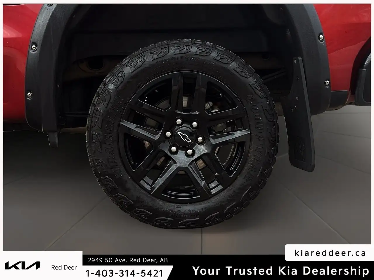 Chevrolet Silverado 1500 - Image 9