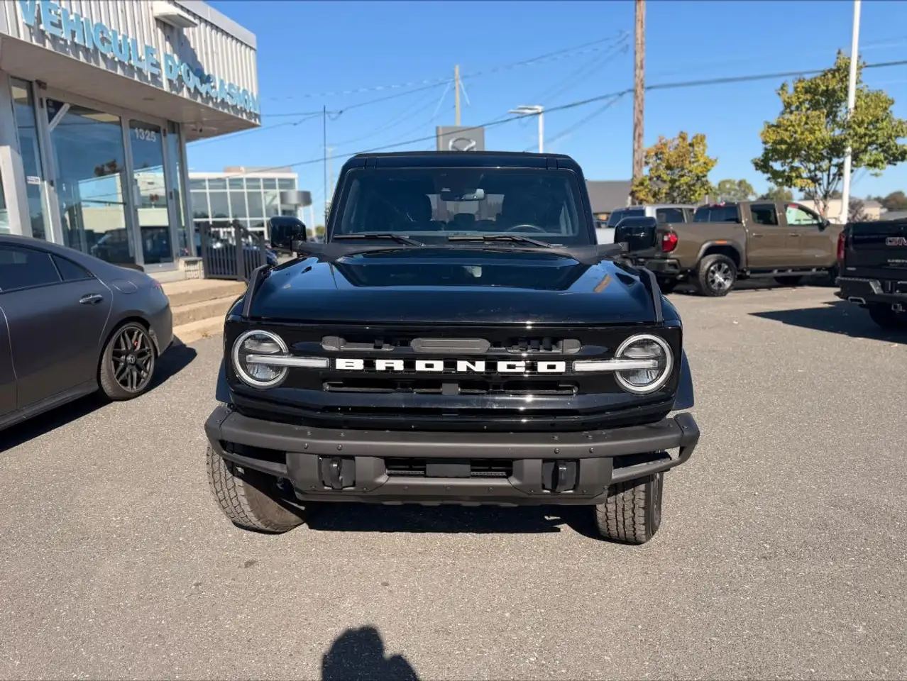 Ford Bronco - Image 3