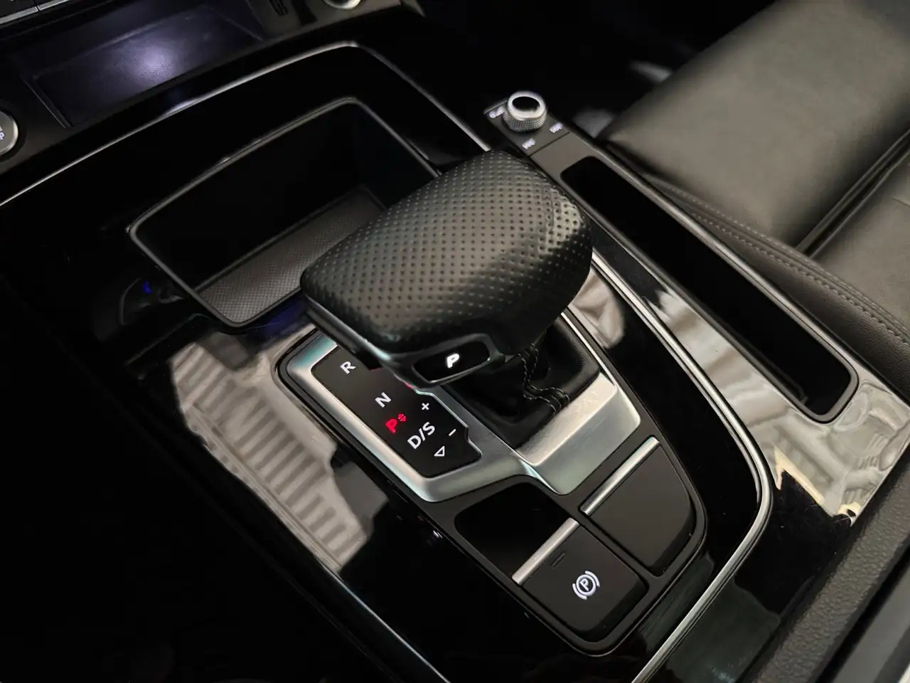 Audi Q5 - Image 14