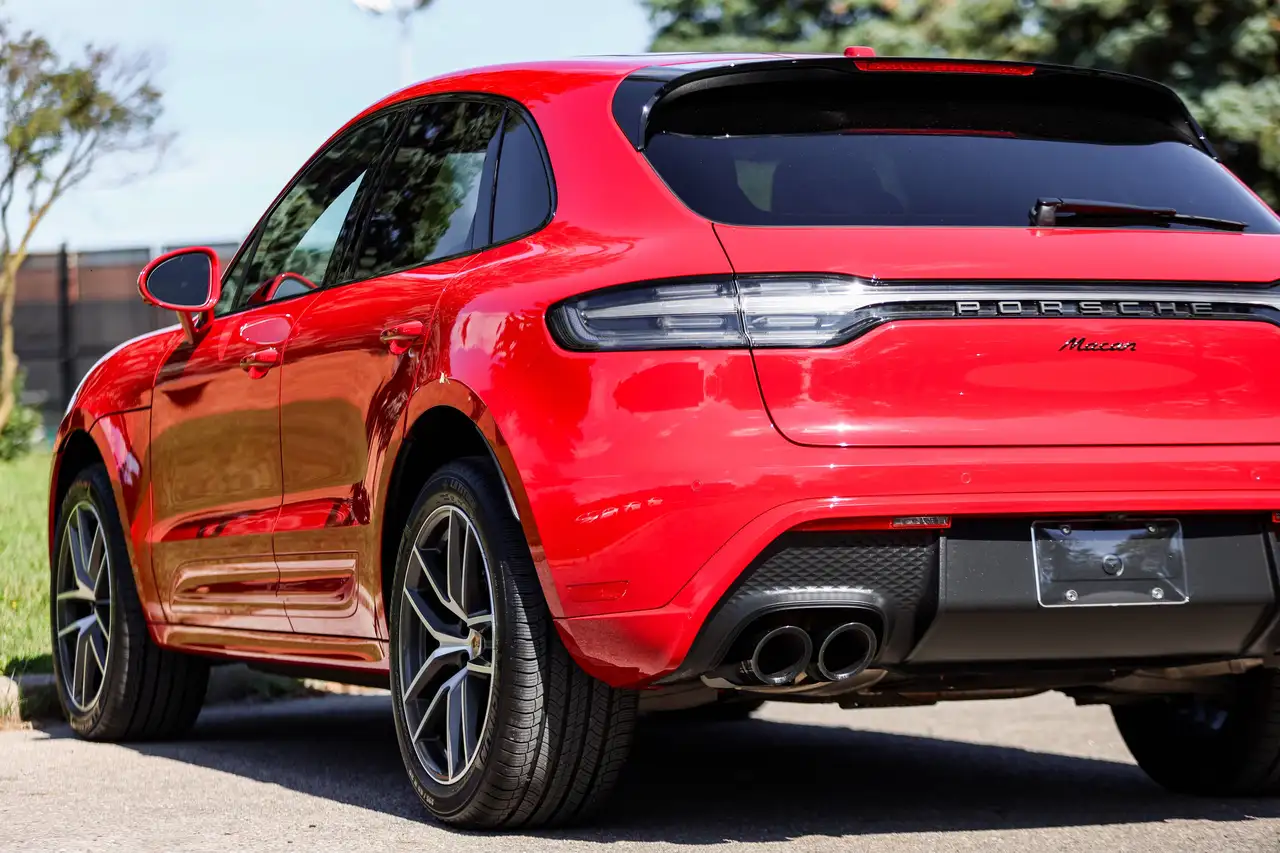 Porsche Macan - Image 17