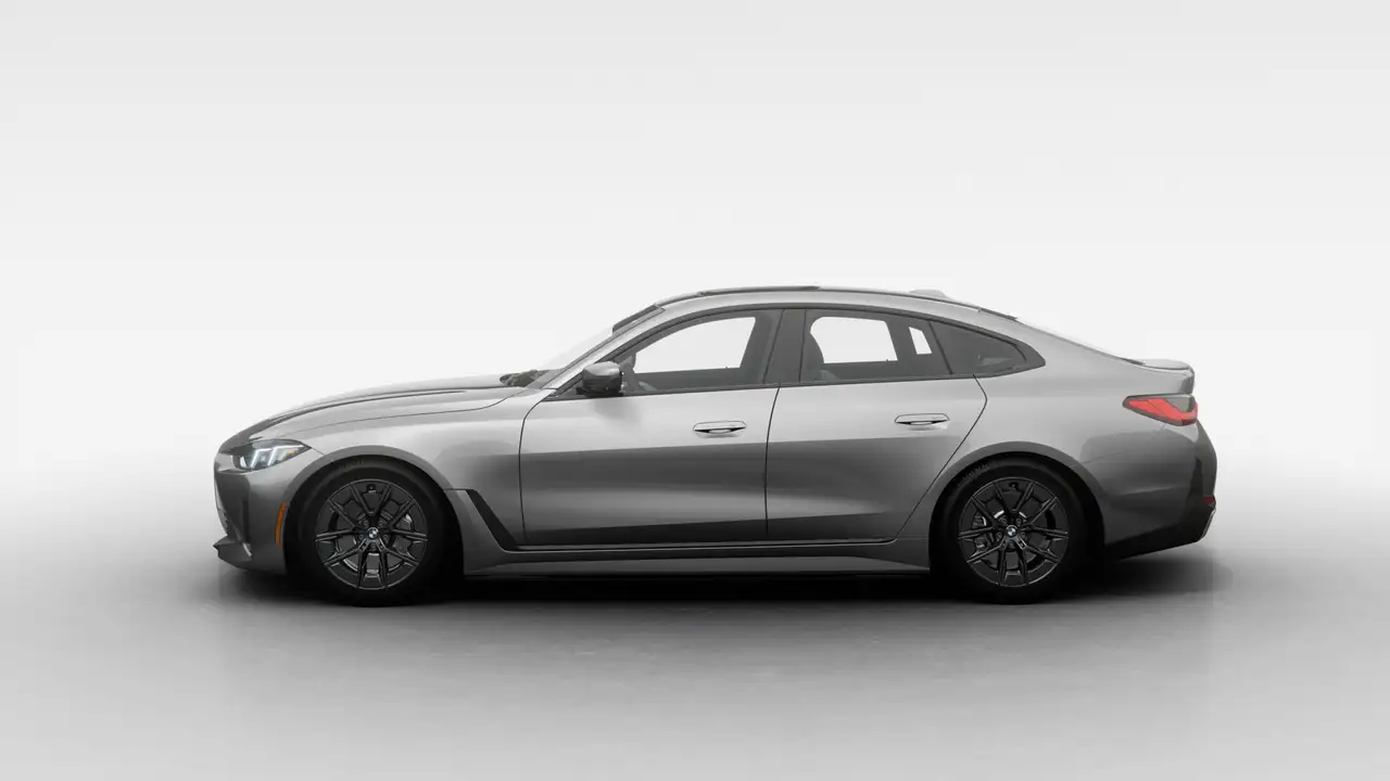 BMW i4 - Image 4