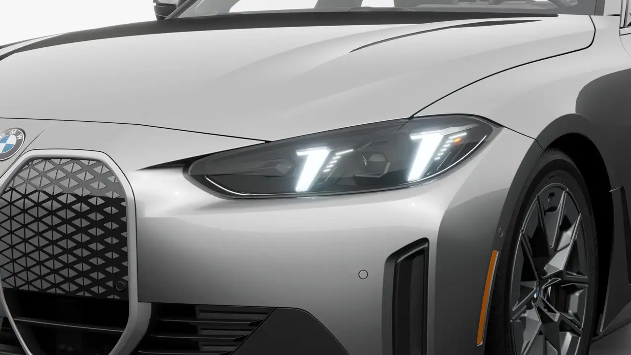 BMW i4 - Image 6
