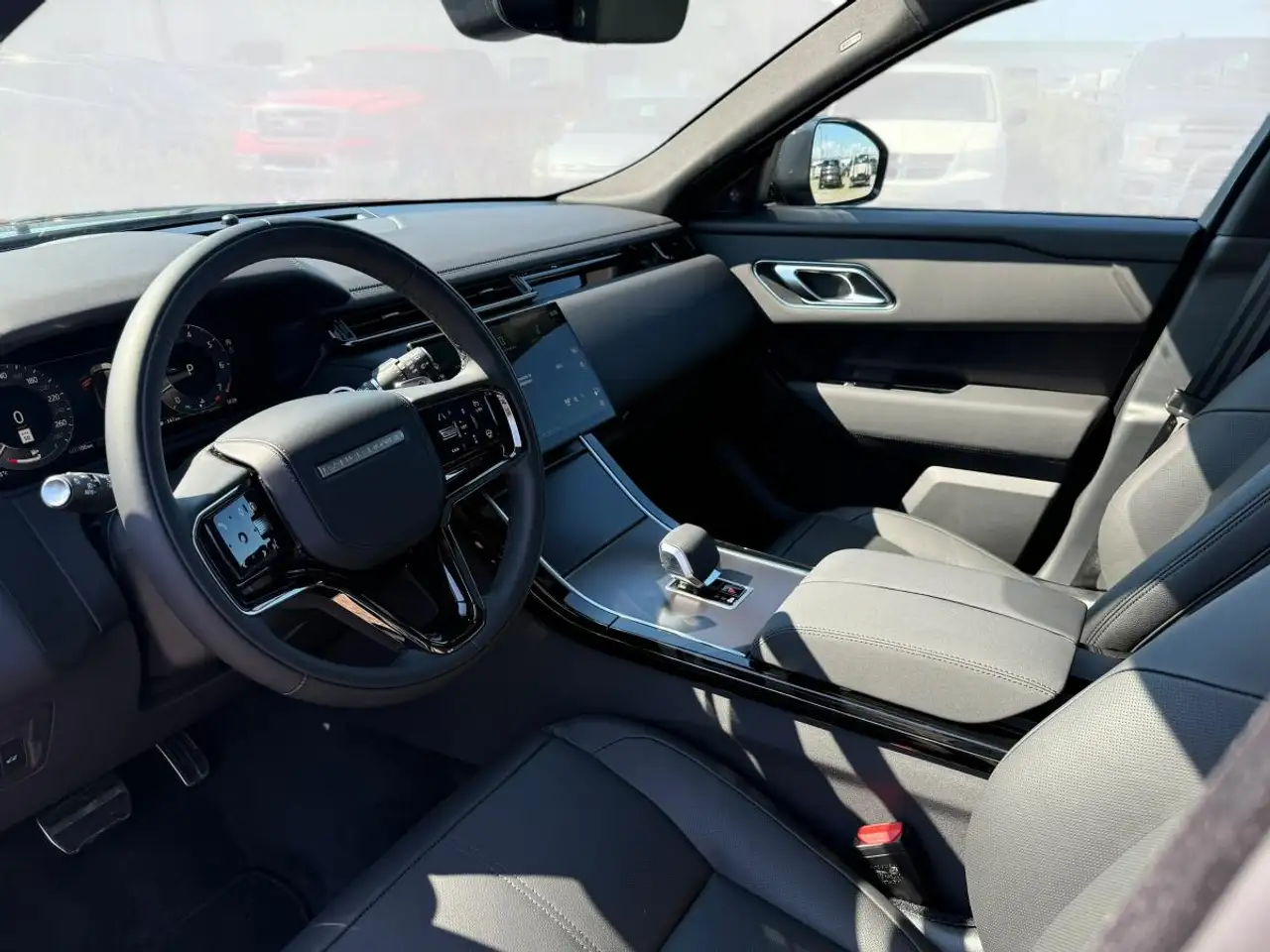 Land Rover Range Rover Velar - Image 6