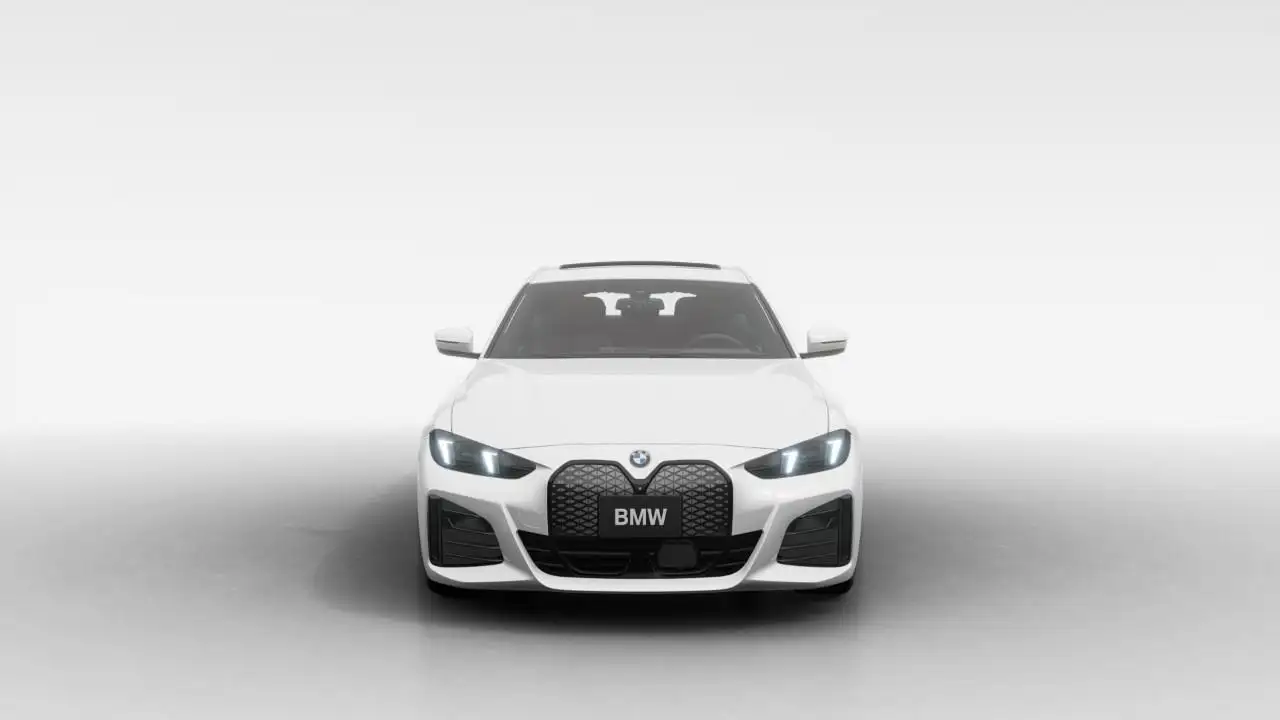 BMW i4 - Image 3