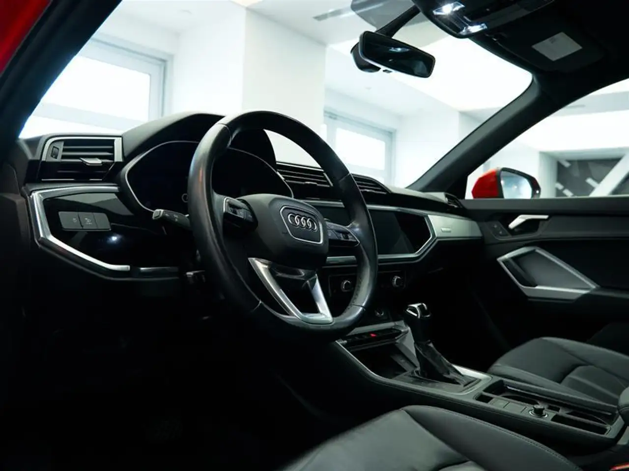 Audi Q3 - Image 17