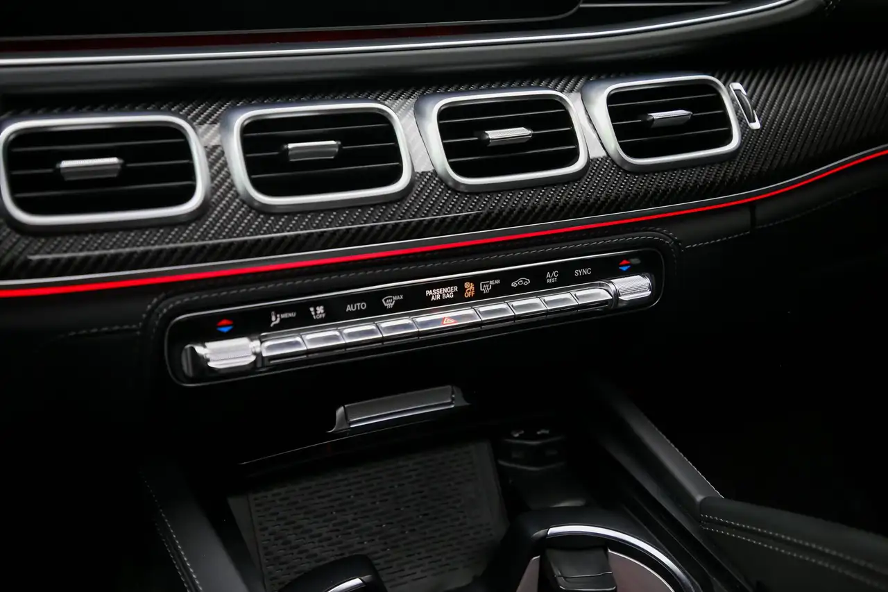 Mercedes-Benz GLE - Image 36