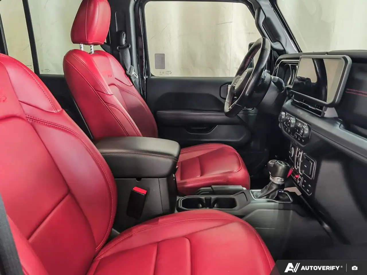 Jeep Wrangler - Image 26