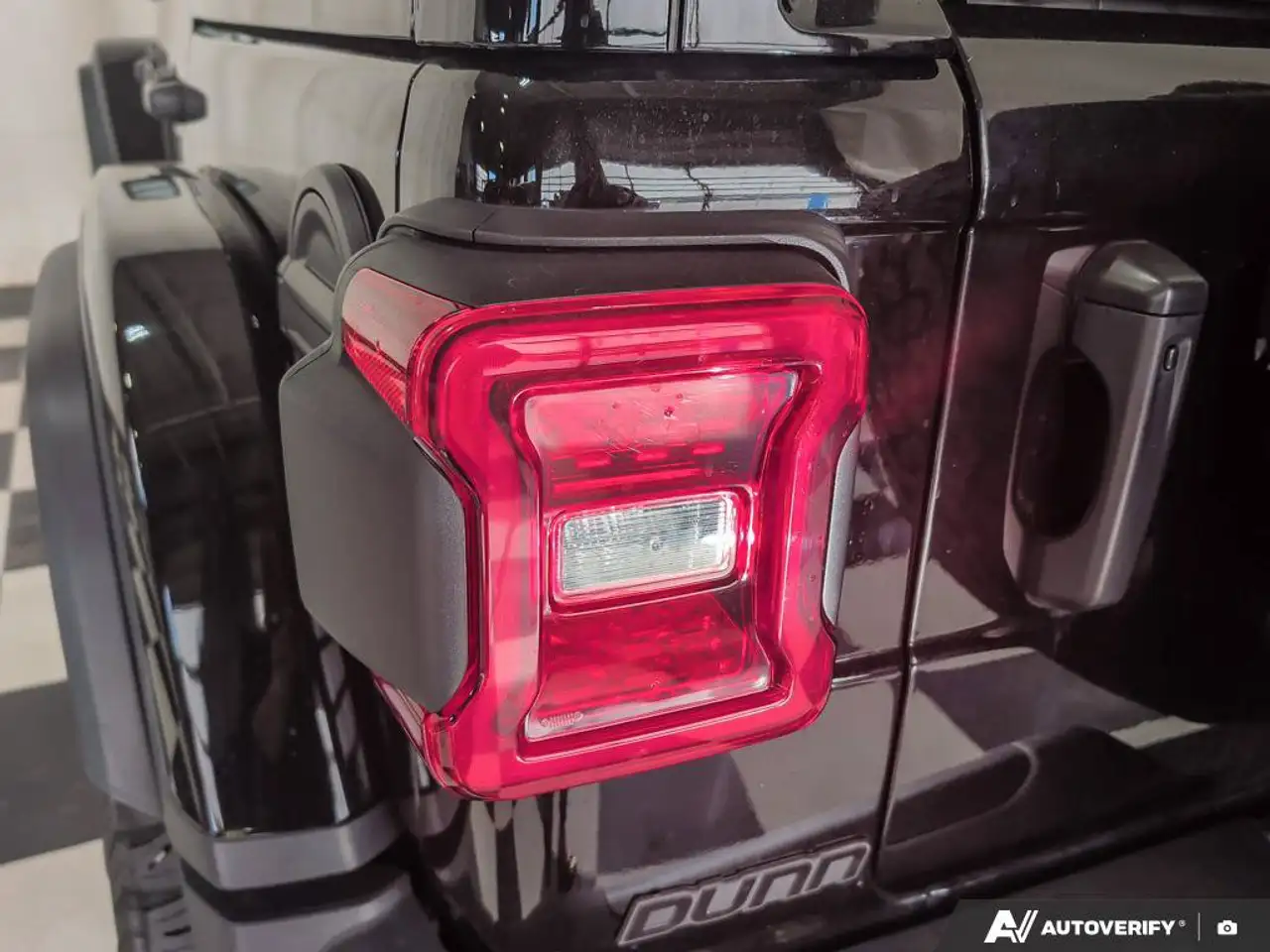 Jeep Wrangler - Image 15