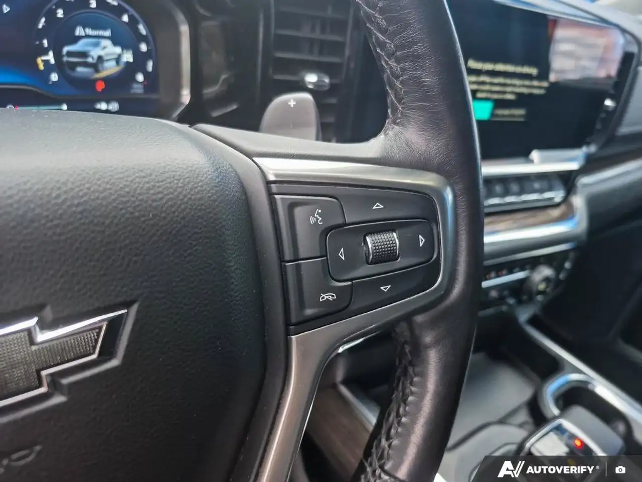 Chevrolet Silverado 1500 - Image 15