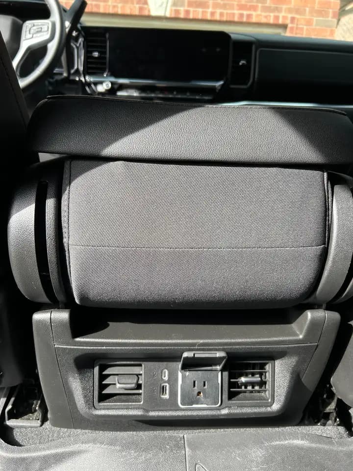 Chevrolet Silverado 1500 - Image 15