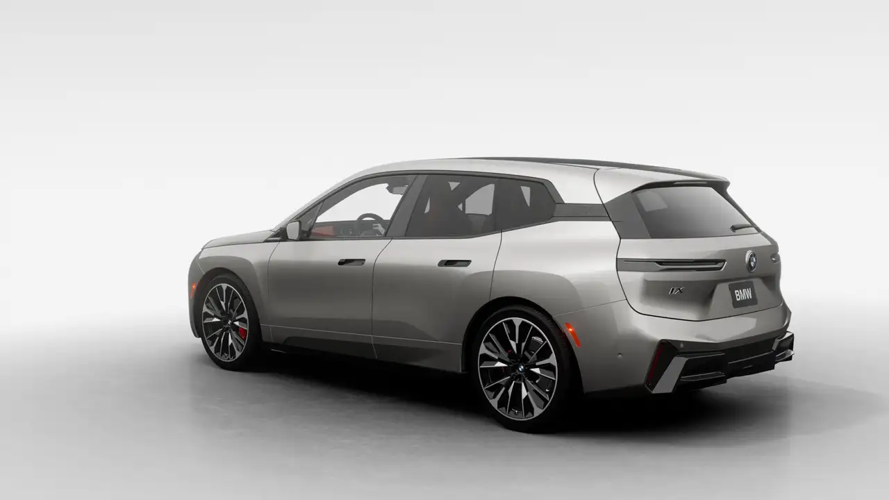 BMW iX - Image 2