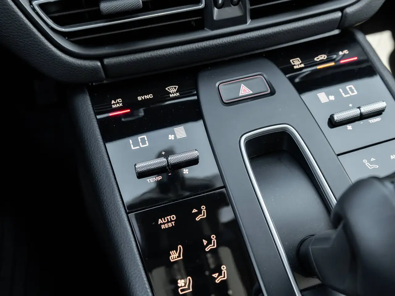 Porsche Macan - Image 29