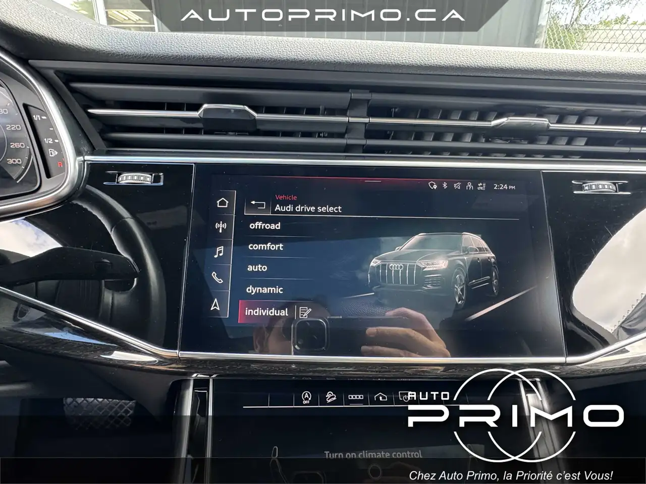 Audi Q7 - Image 42