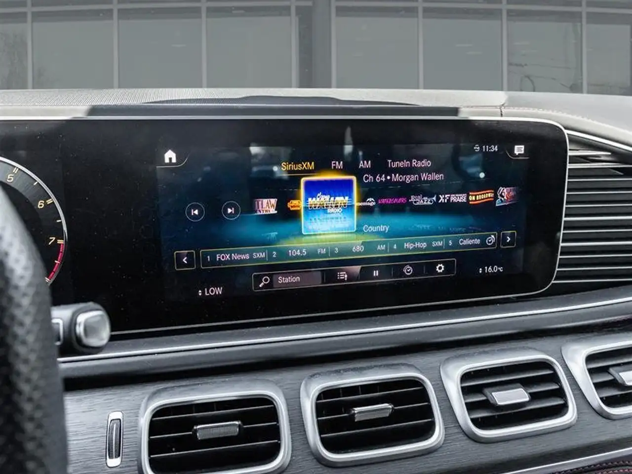 Mercedes-Benz GLE - Image 31