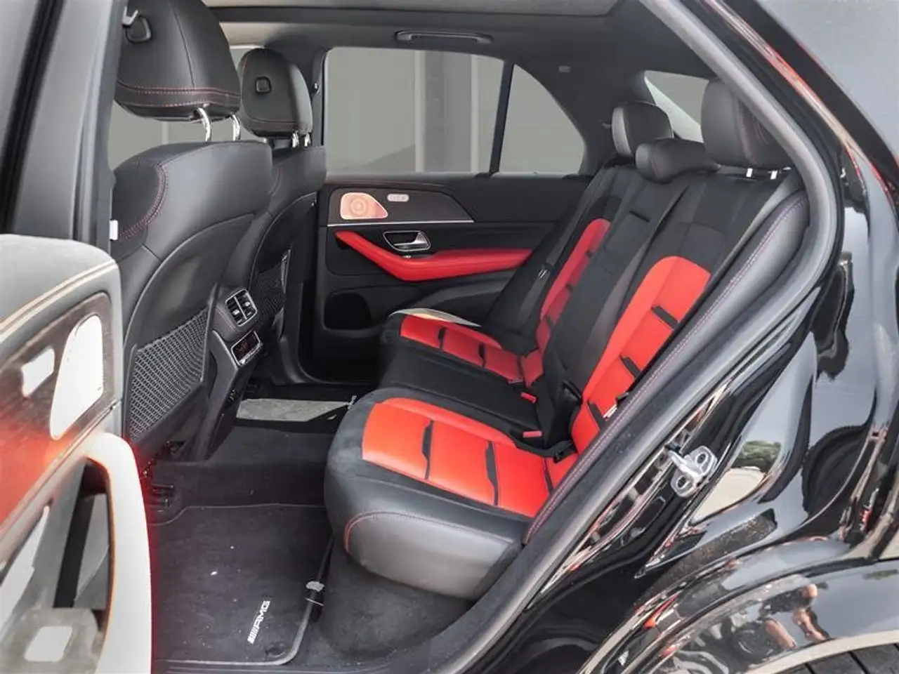 Mercedes-Benz GLE - Image 36