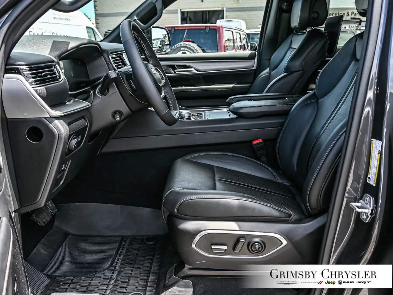 Jeep Wagoneer - Image 14