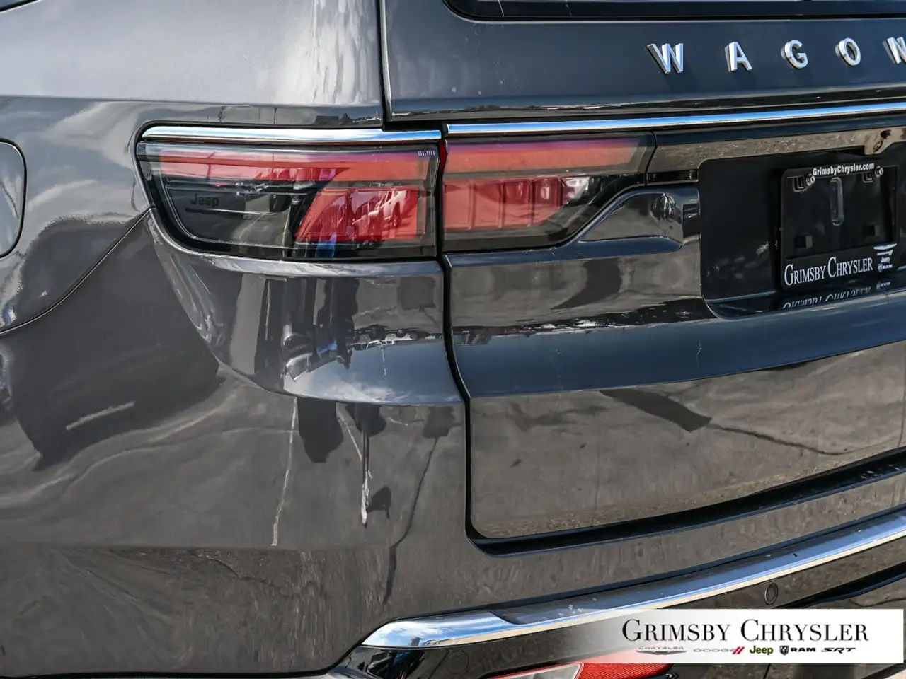 Jeep Wagoneer - Image 10