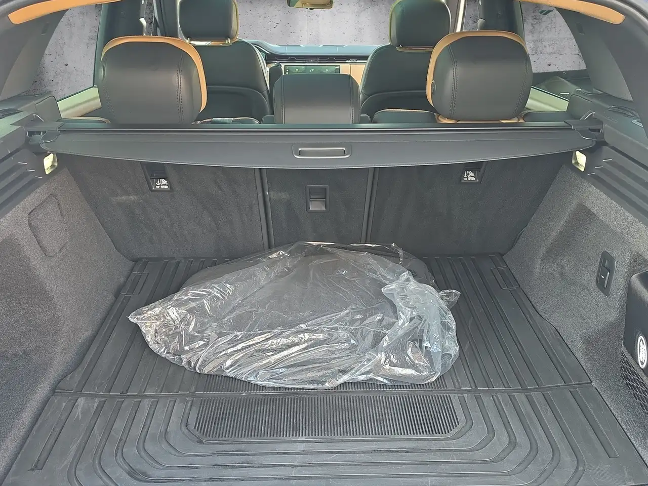 Land Rover Range Rover Sport - Image 14