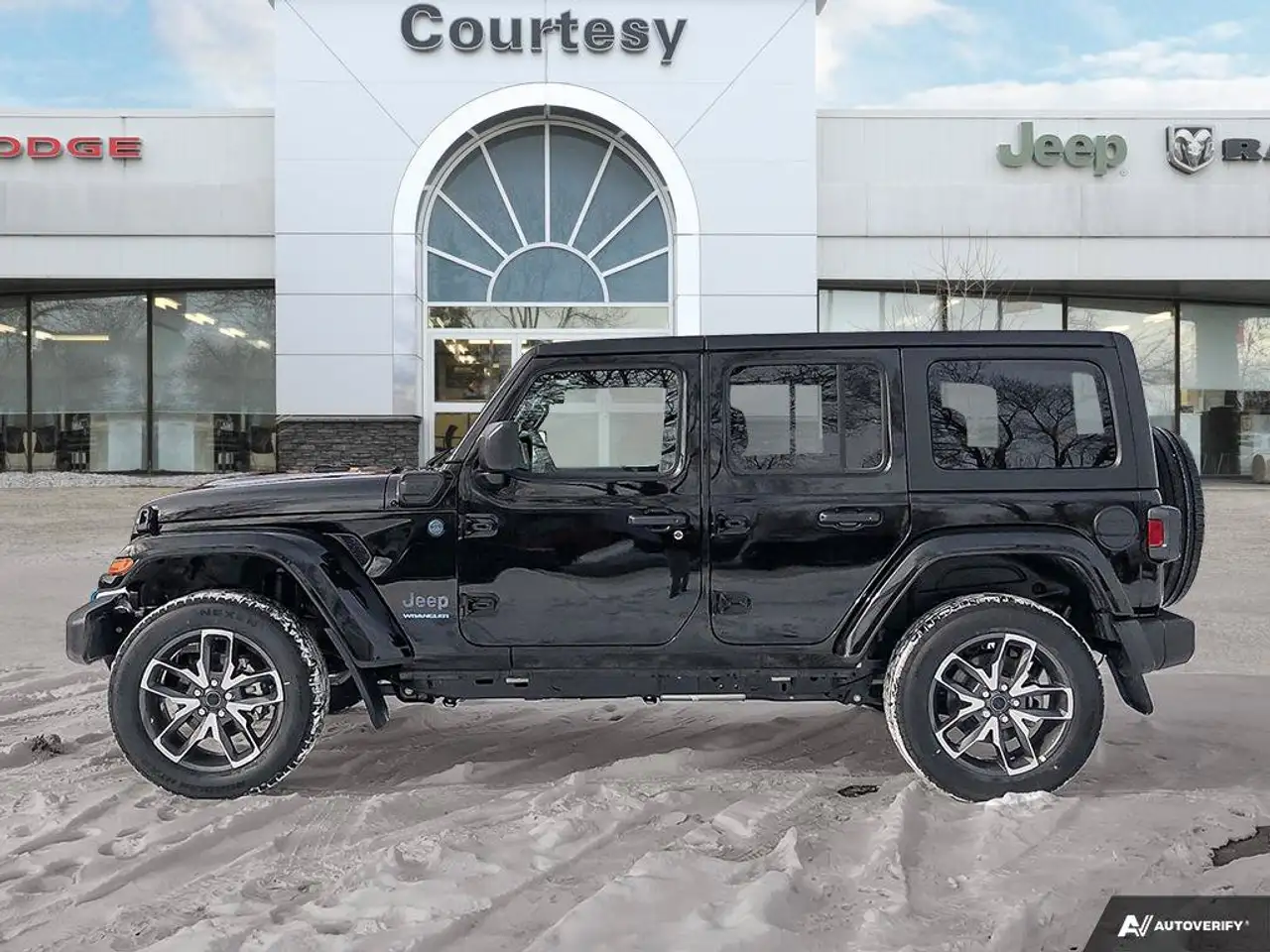 Jeep Wrangler - Image 3