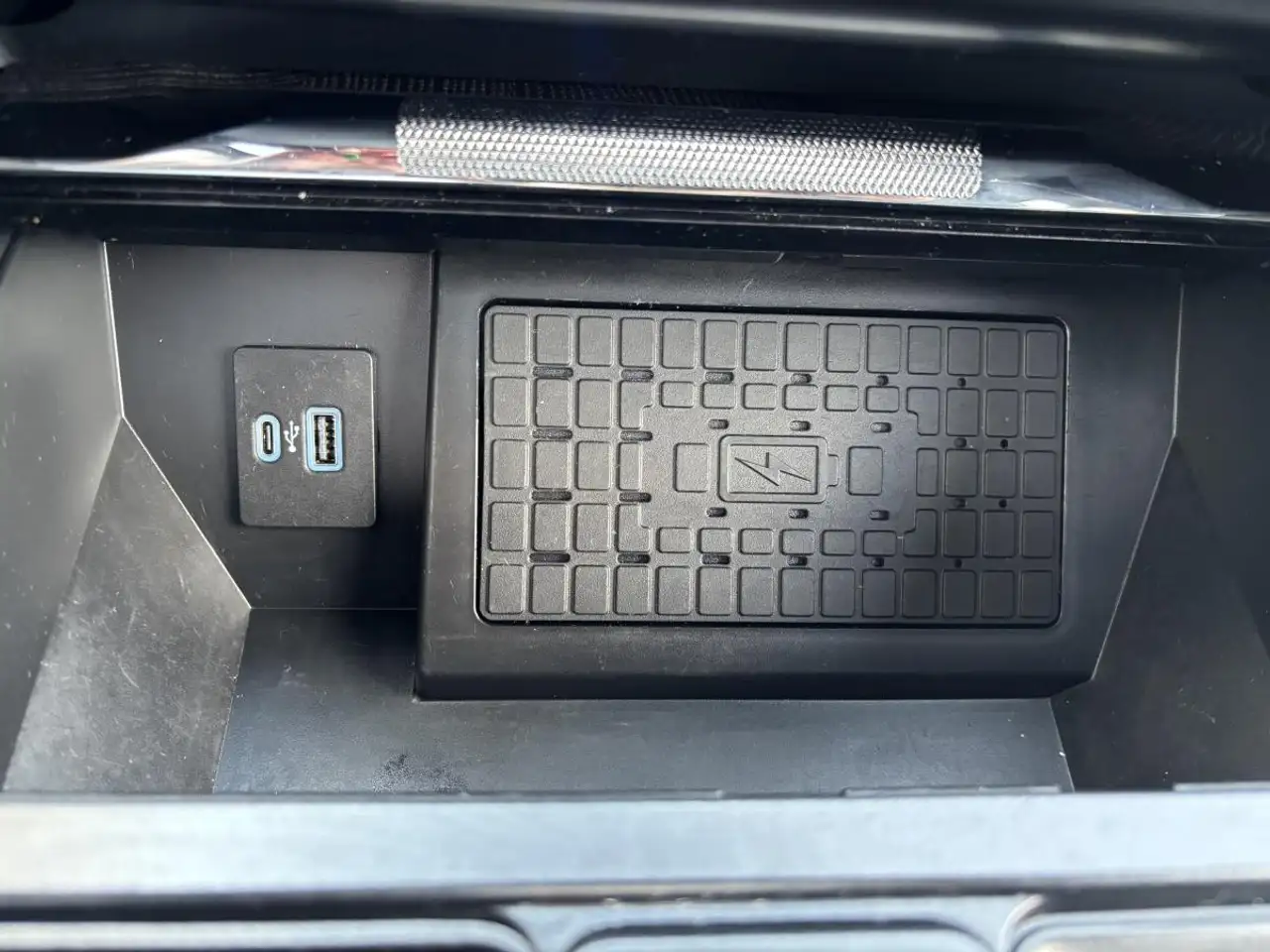 Ford F-150 - Image 21
