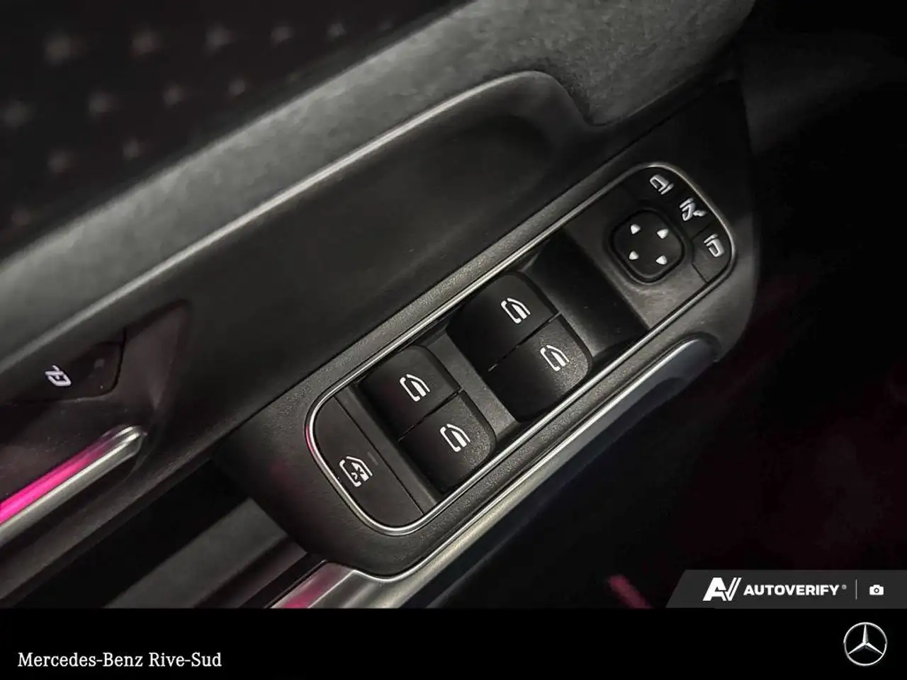 Mercedes-Benz GLB - Image 22