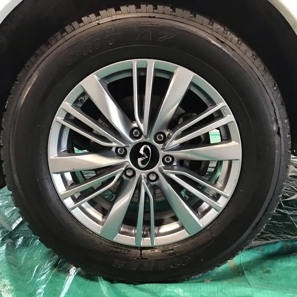 Infiniti QX80 - Image 31