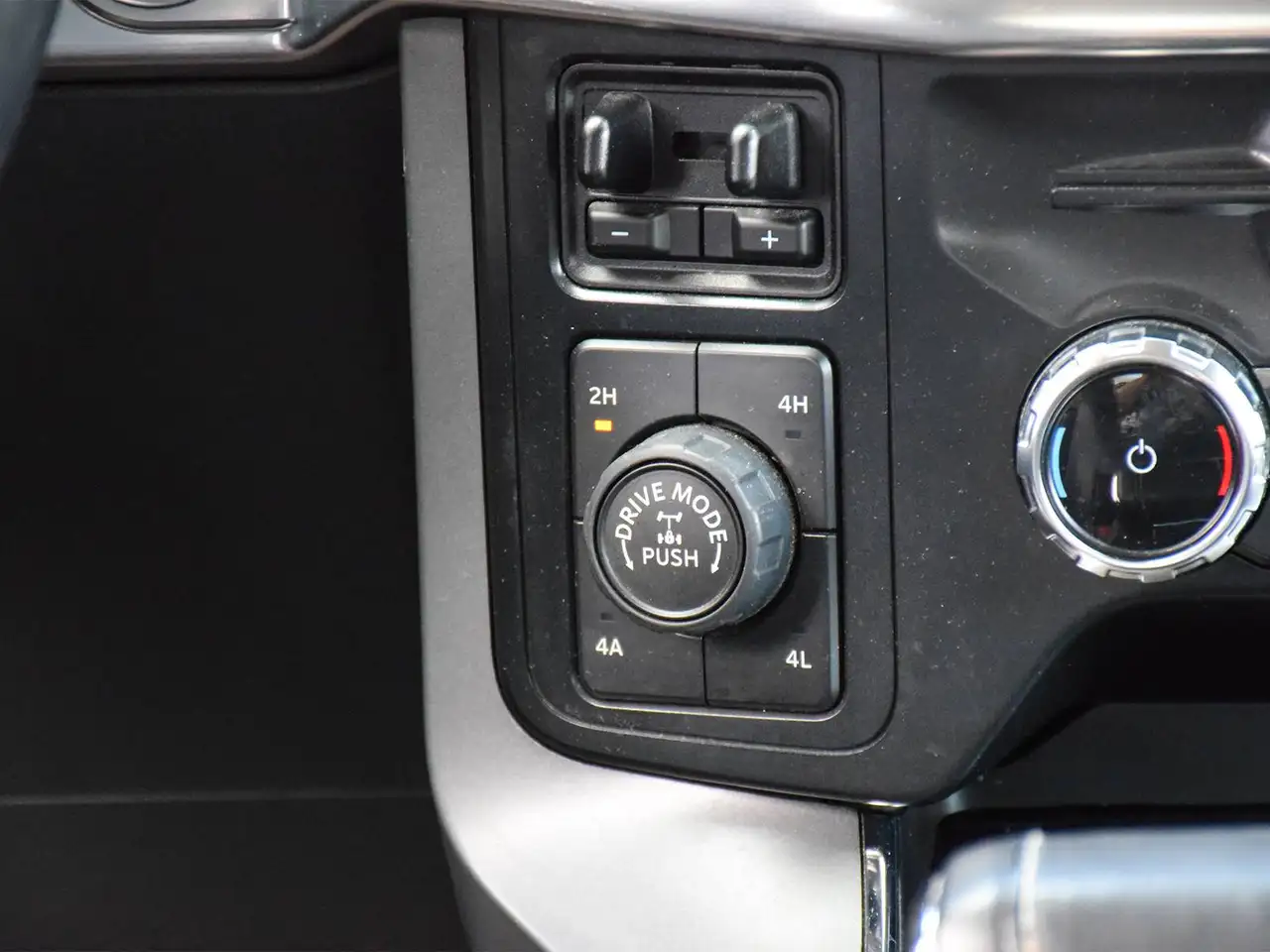 Ford F-150 - Image 21