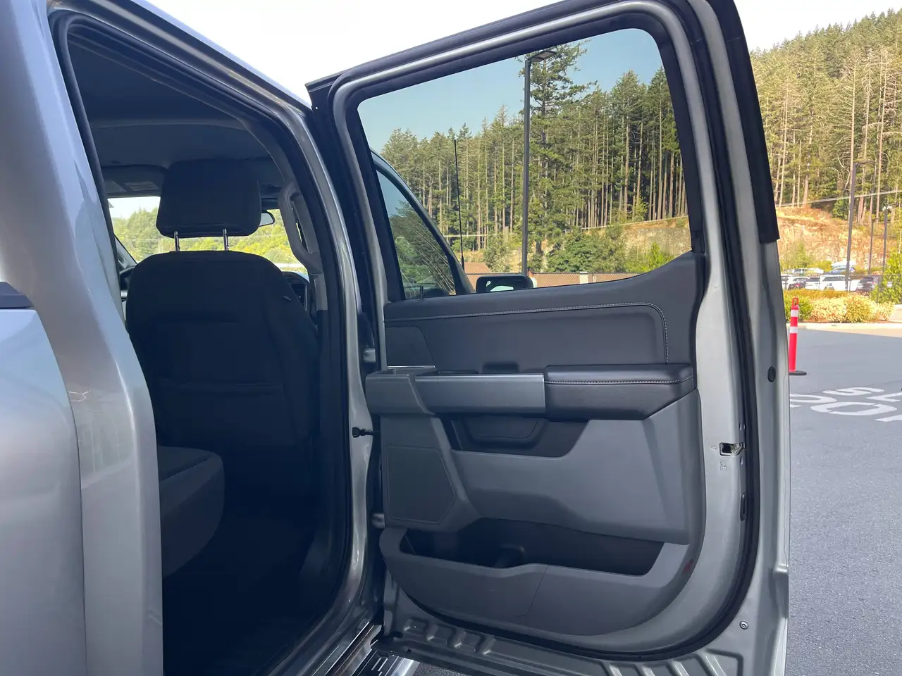 Ford F-150 - Image 29