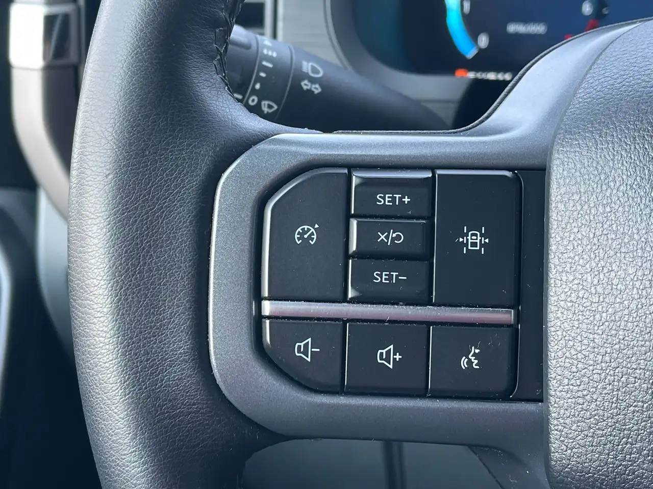 Ford F-150 - Image 16