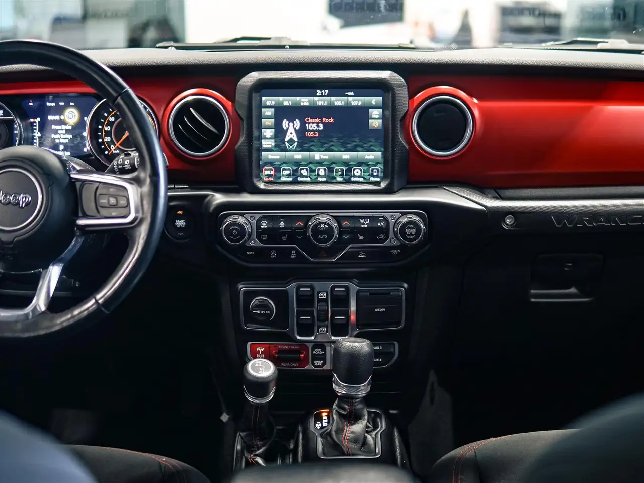 Jeep Wrangler - Image 12