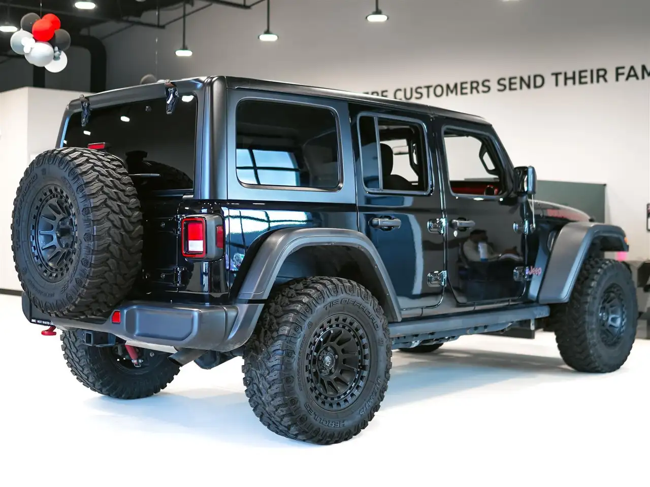 Jeep Wrangler - Image 9