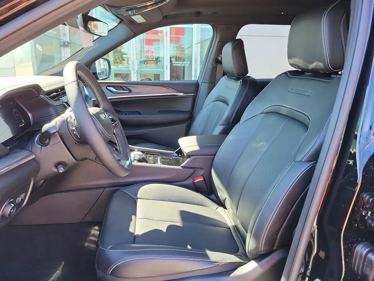 Jeep Grand Cherokee - Image 20