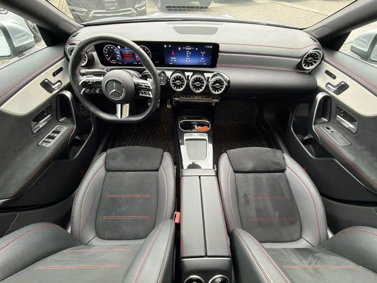 Mercedes-Benz CLA - Image 27