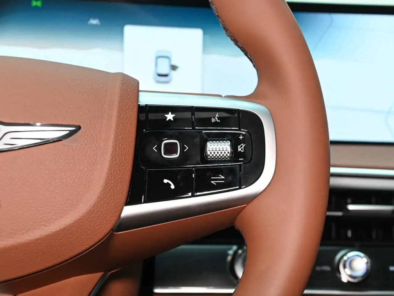 Genesis GV70 - Image 26