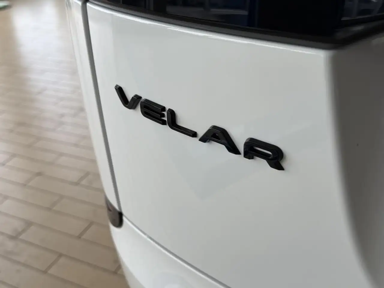 Land Rover Range Rover Velar - Image 6