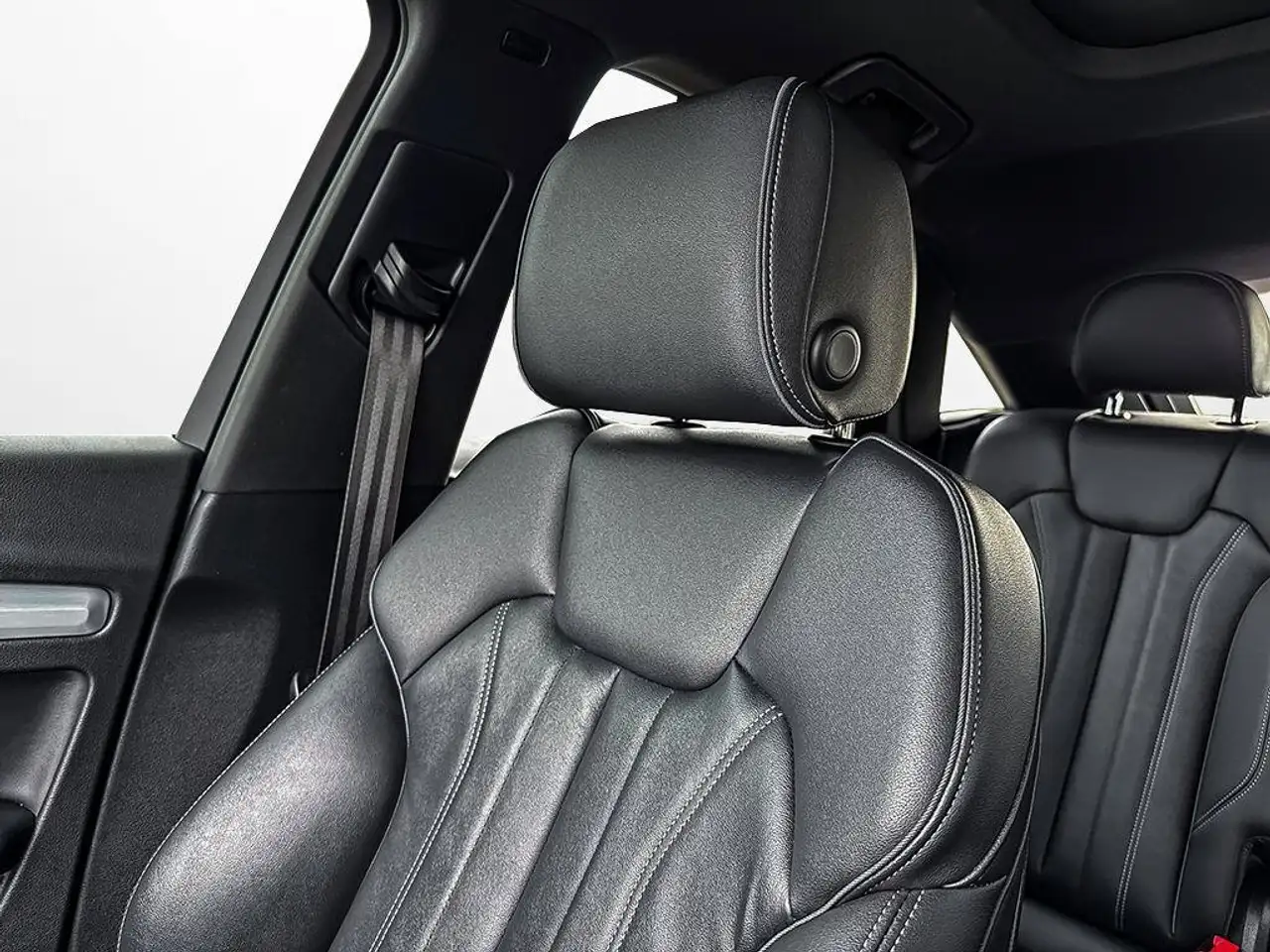 Audi Q5 - Image 24