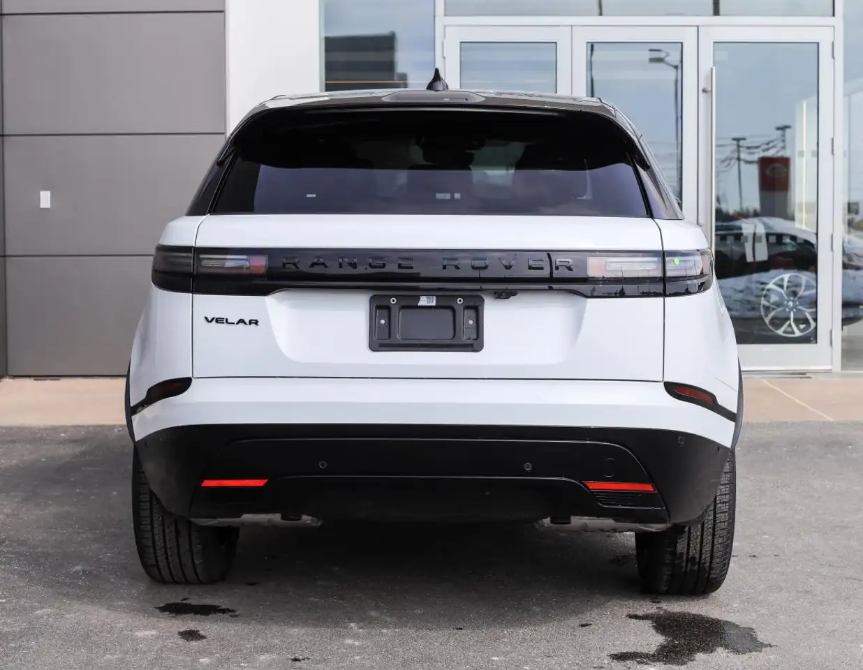 Land Rover Range Rover Velar - Image 10