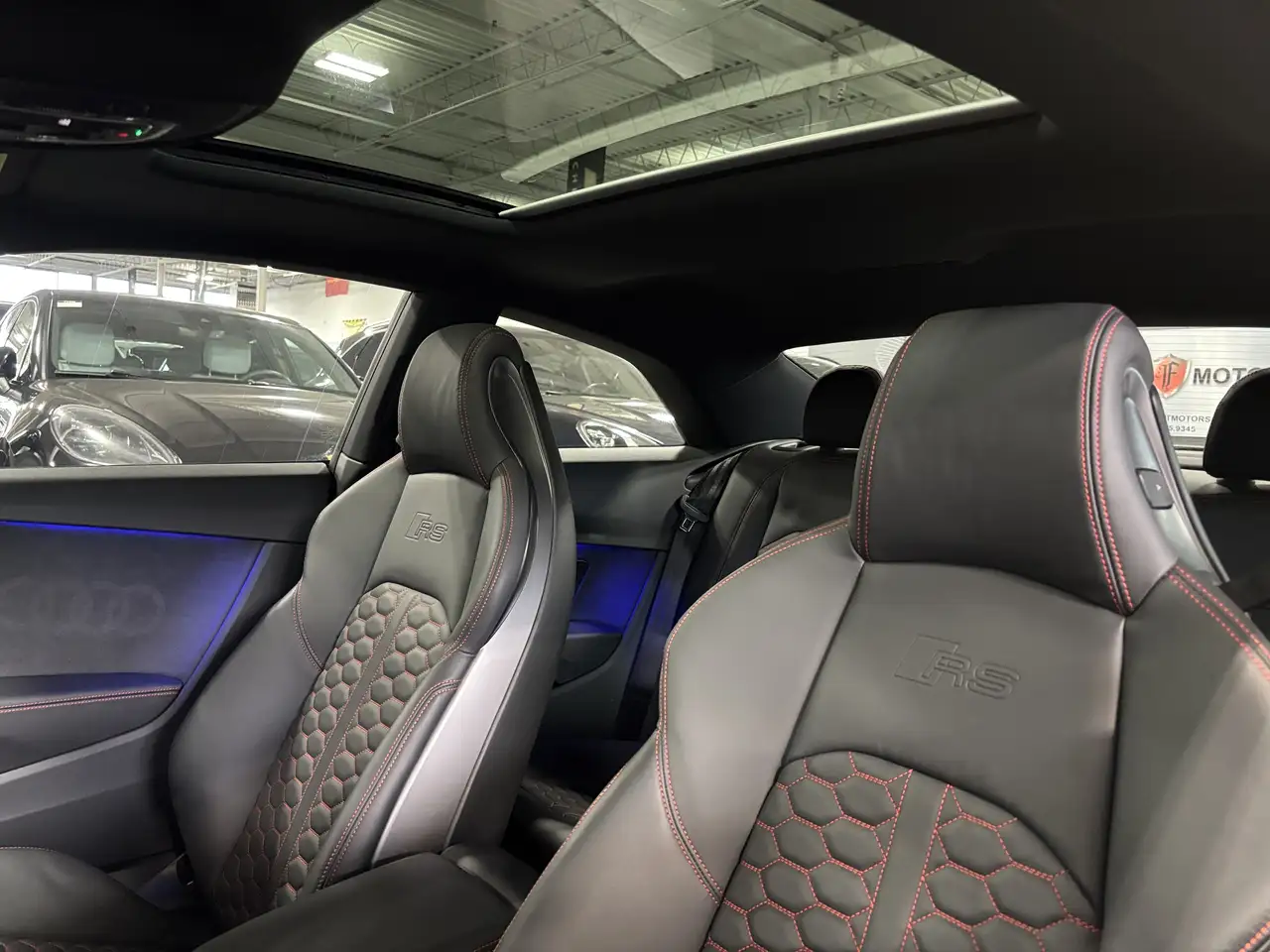 Audi RS5 - Image 12