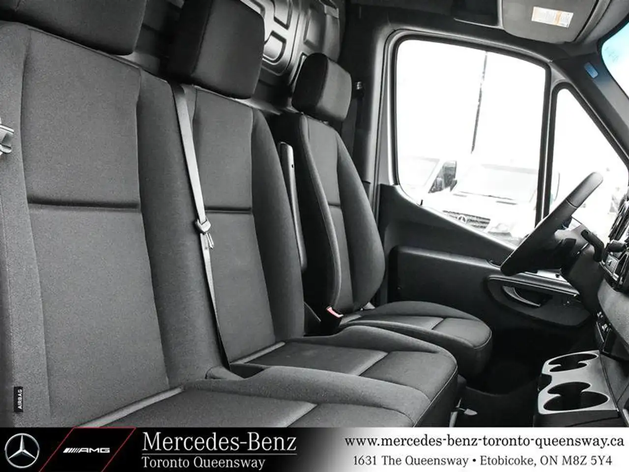 Mercedes-Benz Sprinter - Image 11