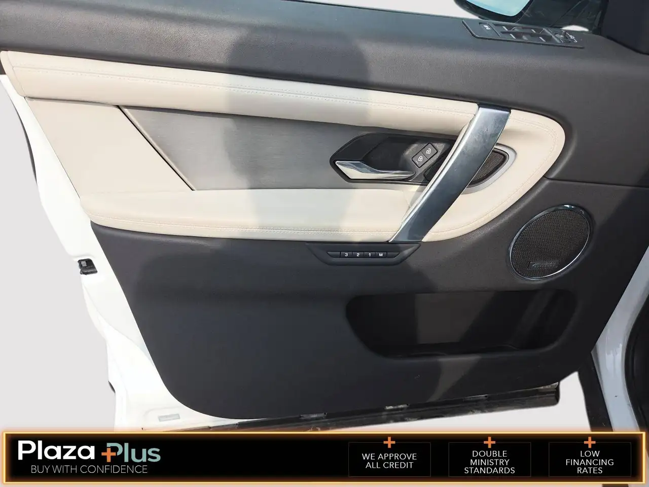 Land Rover Discovery Sport - Image 12