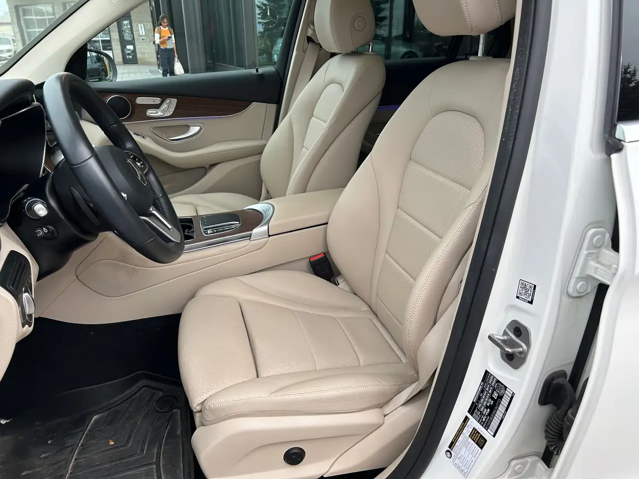 Mercedes-Benz GLC - Image 12