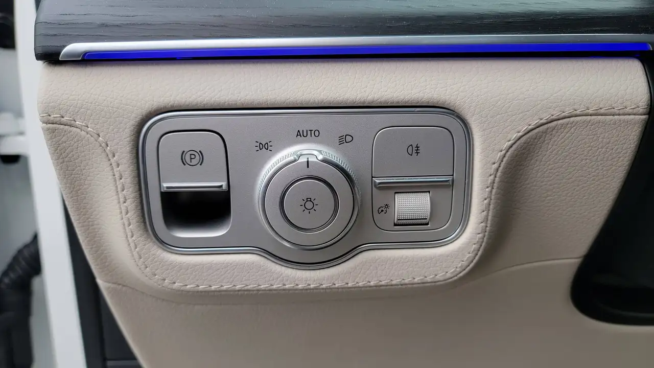 Mercedes-Benz GLE - Image 14
